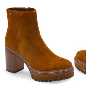 Sloanne Platform Bootie
STEVE MADDEN